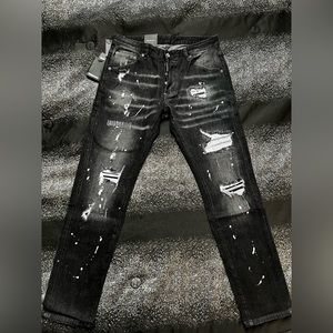 Dsquared2 jeans. Brand new never worn. Size 34in waist and 33in length.